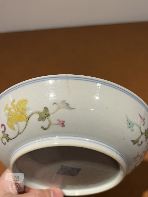 清道光 粉彩九桃纹盘 - 图10